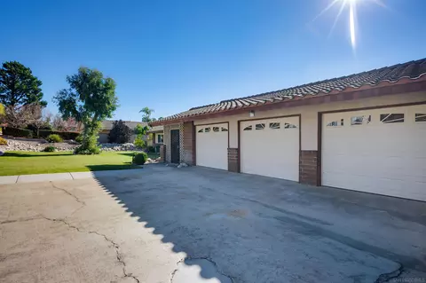 Exterior - 10365 Hidden Farm Rd, Rancho Cucamonga, CA 91737 photo 2 of 11