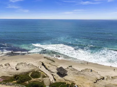 View/Area - 607 Arenas, La Jolla, CA 92037 photo 10 of 12
