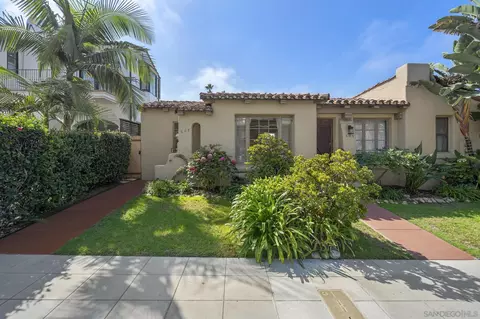 Exterior - 607 Arenas, La Jolla, CA 92037 photo 2 of 6