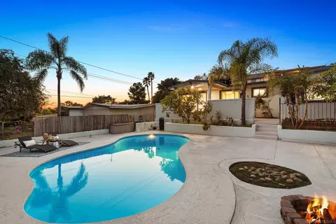 1048 Anza Ave, Vista, CA 92084
