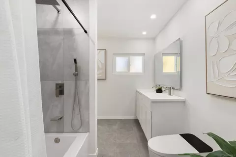 Bath - 1048 Anza Ave, Vista, CA 92084 photo 4 of 5