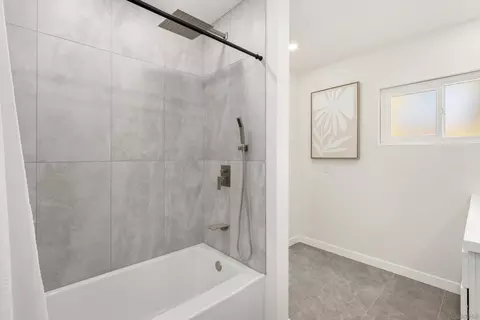 Bath - 1048 Anza Ave, Vista, CA 92084 photo 5 of 5