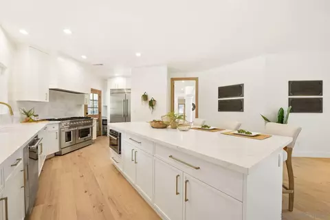 Kitchen - 17601 Valle Verde, Poway, CA 92064 photo 7 of 7