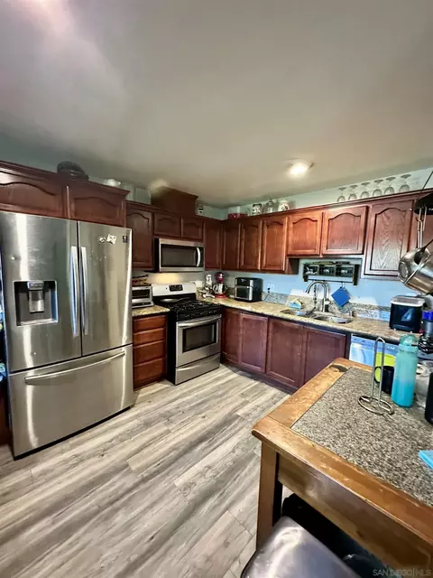 Kitchen - 5015 Macario Dr, Oceanside, CA 92057 photo 1 of 2