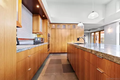 Kitchen - 684 Margarita Ave, Coronado, CA 92118 photo 4 of 7