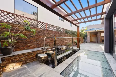 Exterior - 684 Margarita Ave, Coronado, CA 92118 photo 5 of 10