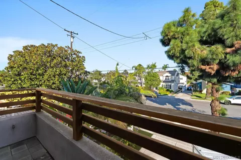 Exterior - 684 Margarita Ave, Coronado, CA 92118 photo 10 of 10