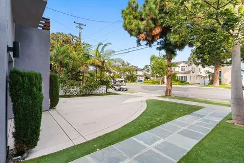 Exterior - 684 Margarita Ave, Coronado, CA 92118 photo 3 of 10