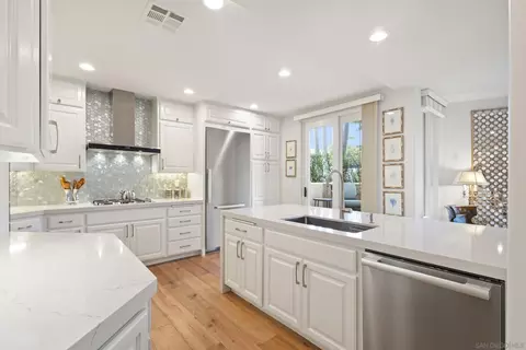 Kitchen - 7752 Eads Ave, La Jolla, CA 92037 photo 9 of 10