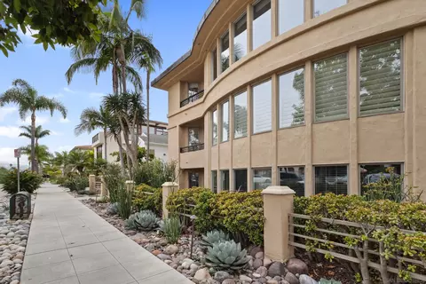 Exterior - 7752 Eads Ave, La Jolla, CA 92037 photo 4 of 7
