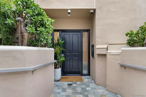 Entry Way - 7752 Eads Ave, La Jolla, CA 92037 photo 4 of 4