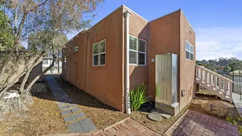 Exterior - 204 N Citrus Ave, Vista, CA 92084 photo 6 of 8