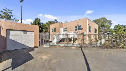 Exterior - 204 N Citrus Ave, Vista, CA 92084 photo 3 of 8