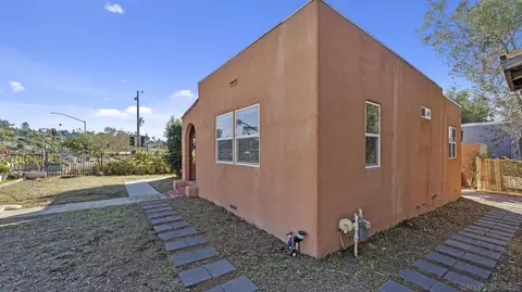 Exterior - 204 N Citrus Ave, Vista, CA 92084 photo 5 of 8
