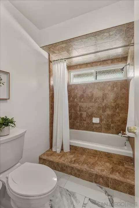 4614 Villas Dr, Bonita, CA 91902 photo 24