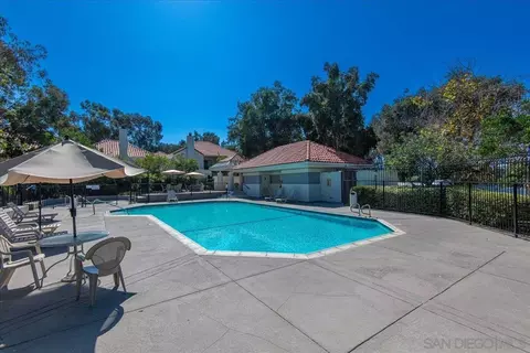 4614 Villas Dr, Bonita, CA 91902 photo 38