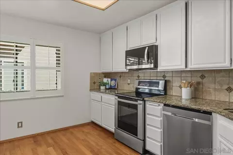 4614 Villas Dr, Bonita, CA 91902 photo 7