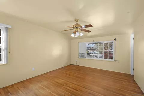 Bedroom - 62 E Palomar Dr, Chula Vista, CA 91911 photo 1 of 6
