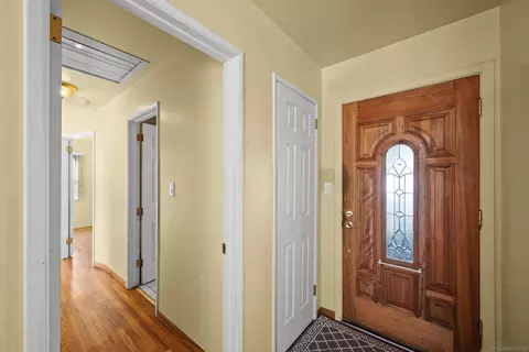 Entry Way - 62 E Palomar Dr, Chula Vista, CA 91911 photo 1 of 1