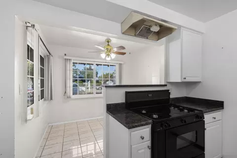 Kitchen - 62 E Palomar Dr, Chula Vista, CA 91911 photo 5 of 5