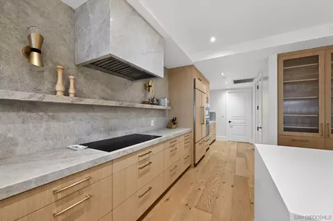 Kitchen - 1040 Genter St #203, La Jolla, CA 92037 photo 3 of 3