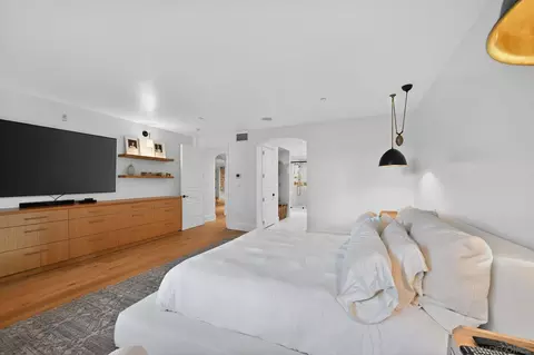 Bedroom - 1040 Genter St #203, La Jolla, CA 92037 photo 2 of 5