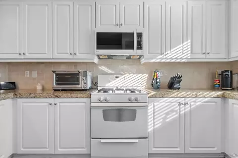 Kitchen - 10240 Daybreak Ln #2, Santee, CA 92071 photo 1 of 5
