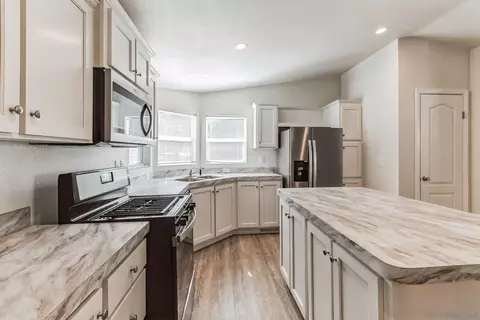 22899 Byron Rd #35, Crestline, CA 92325