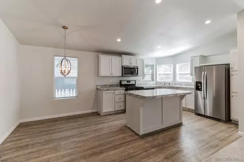 Kitchen - 22899 Byron Rd #35, Crestline, CA 92325 photo 2 of 5
