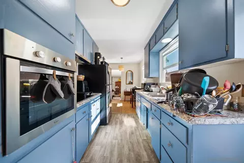 Kitchen - 1760 Olive Ave, Vista, CA 92083 photo 2 of 2