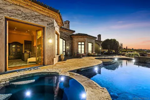 18486 Via Candela, Rancho Santa Fe, CA 92091