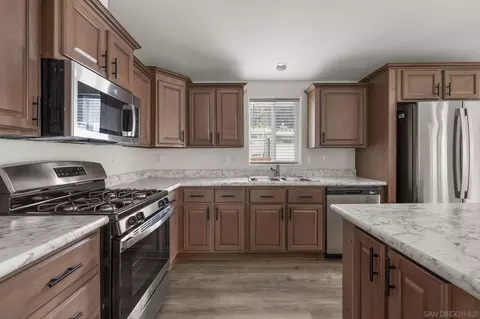 Kitchen - 22899 Byron Rd #11, Crestline, CA 92325 photo 2 of 3