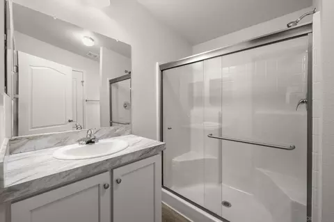 Bath - 22899 Byron Rd #SPC 92, Crestline, CA 92325 photo 2 of 2