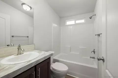Bath - 22899 Byron Rd #SPC 108, Crestline, CA 92325 photo 2 of 3