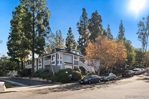 1564 Tanglewood Ln #19, Escondido, CA 92029