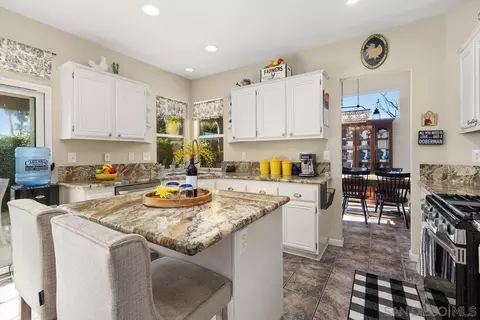 4801 Cardiff Bay Dr, Oceanside, CA 92057 photo 2