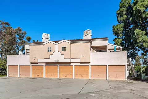 7087 Camino Revueltos #302, San Diego, CA 92111