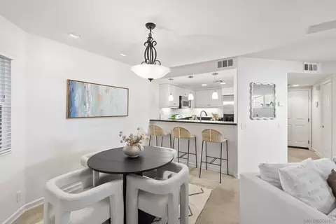 Dining - 555 Eaton St #N, Oceanside, CA 92054 photo 1 of 3