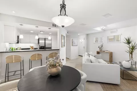 Dining - 555 Eaton St #N, Oceanside, CA 92054 photo 2 of 3