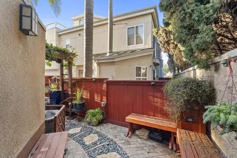 Exterior - 555 Eaton St #N, Oceanside, CA 92054 photo 5 of 9