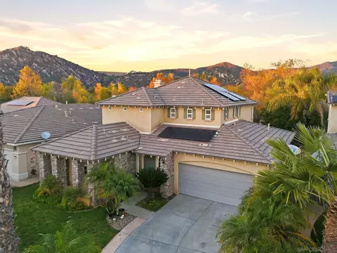 2923 Oro Blanco Cir, Escondido, CA 92027