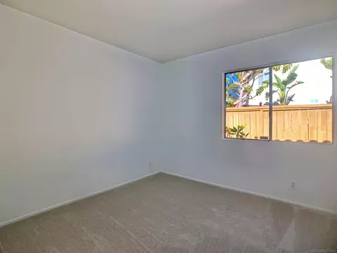 Bedroom - 2314 Sawgrass St, El Cajon, CA 92019 photo 3 of 4