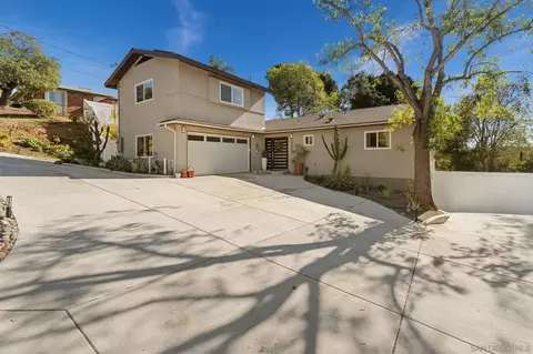 Exterior - 10059 Estrella Dr, La Mesa, CA 91941 photo 7 of 10