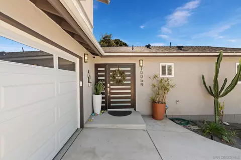 Exterior - 10059 Estrella Dr, La Mesa, CA 91941 photo 10 of 10