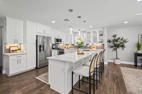 Kitchen - 10059 Estrella Dr, La Mesa, CA 91941 photo 3 of 8