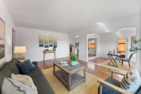 725 Peggy Dr, San Diego, CA 92114