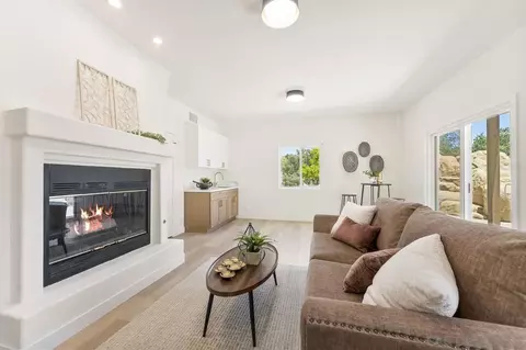 Living - 2047 Via Del Torrie, Alpine, CA 91901 photo 4 of 4