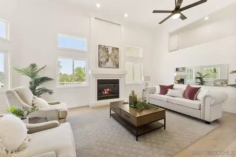 Living - 2047 Via Del Torrie, Alpine, CA 91901 photo 2 of 4