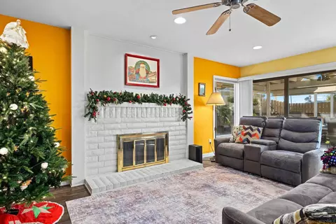 Living - 9464 Telkaif St, Lakeside, CA 92040 photo 2 of 4