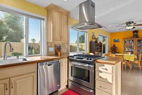 Kitchen - 9464 Telkaif St, Lakeside, CA 92040 photo 3 of 6